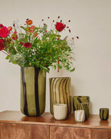 Vase m pomax