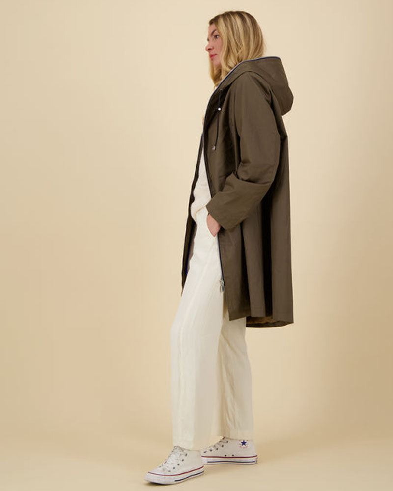 Trench bronze pret pour partir