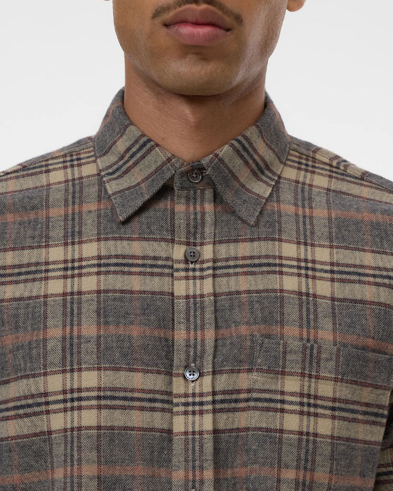 Chemise closed