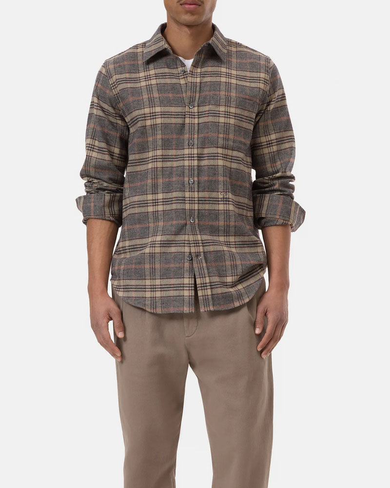 Chemise closed