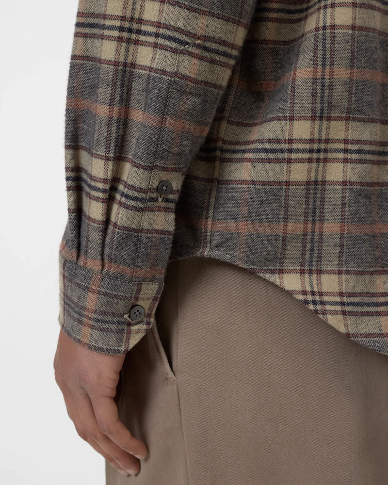 Chemise closed