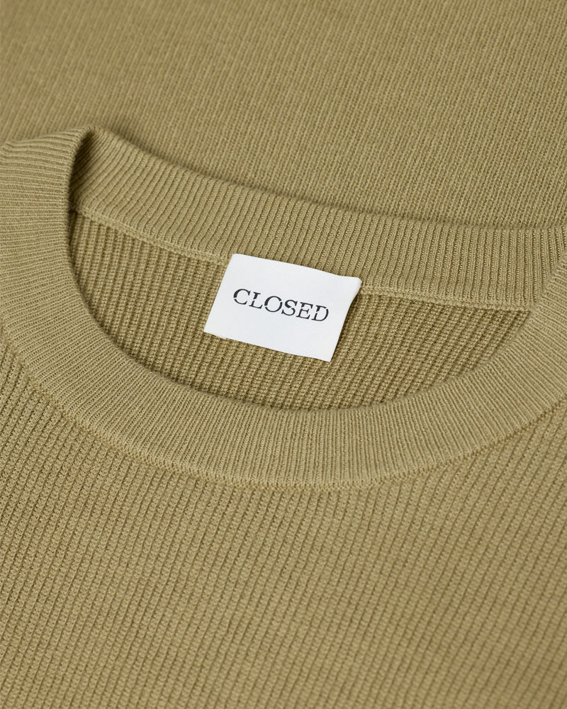 Pull closed