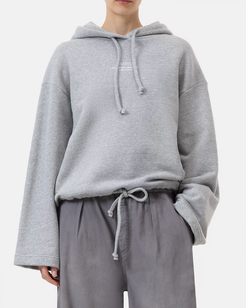 Pull closed women