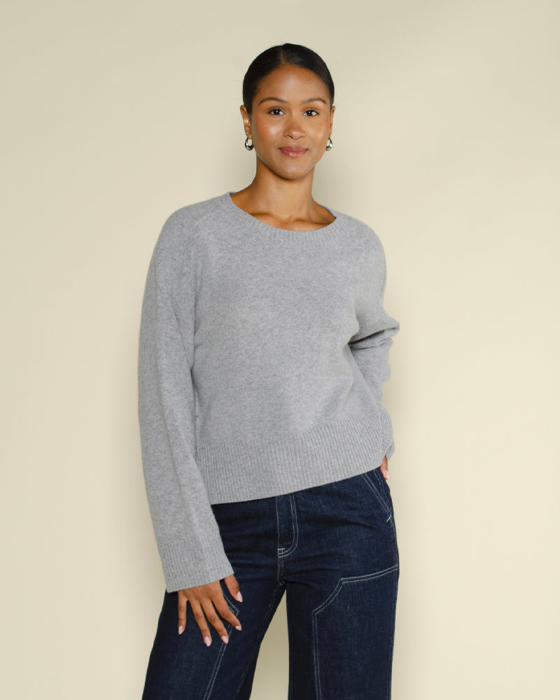 Pull closed women