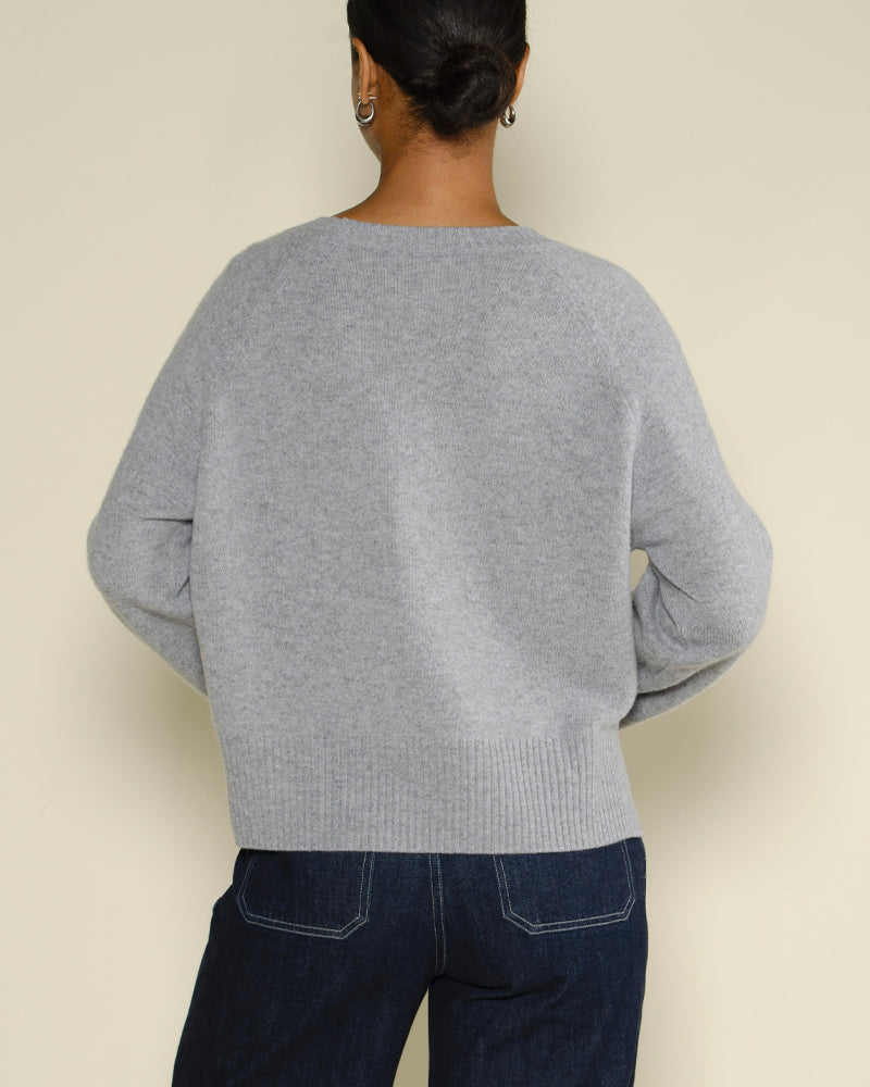 Pull closed women
