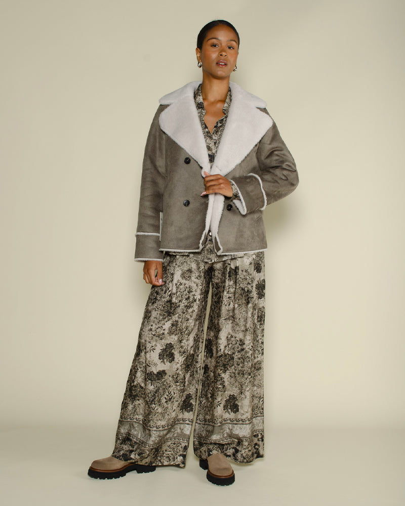 Veste oakwood