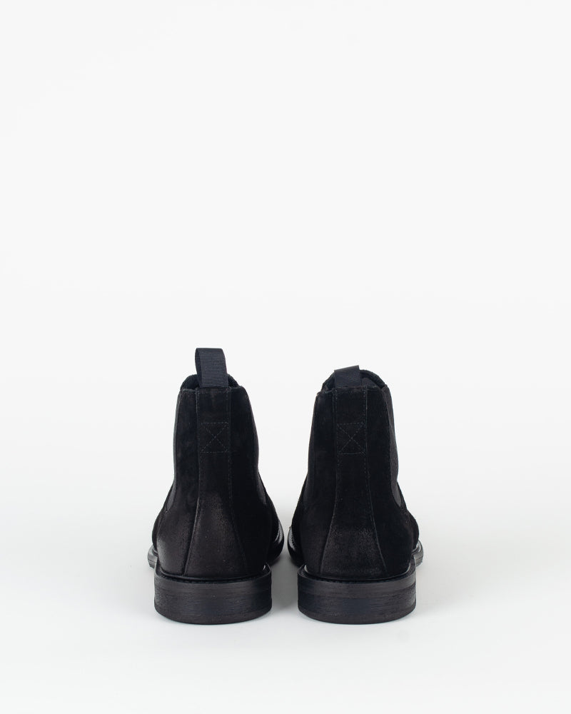 Boots schmoove