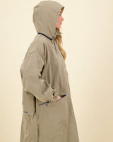 Trench taupe pret pour partir